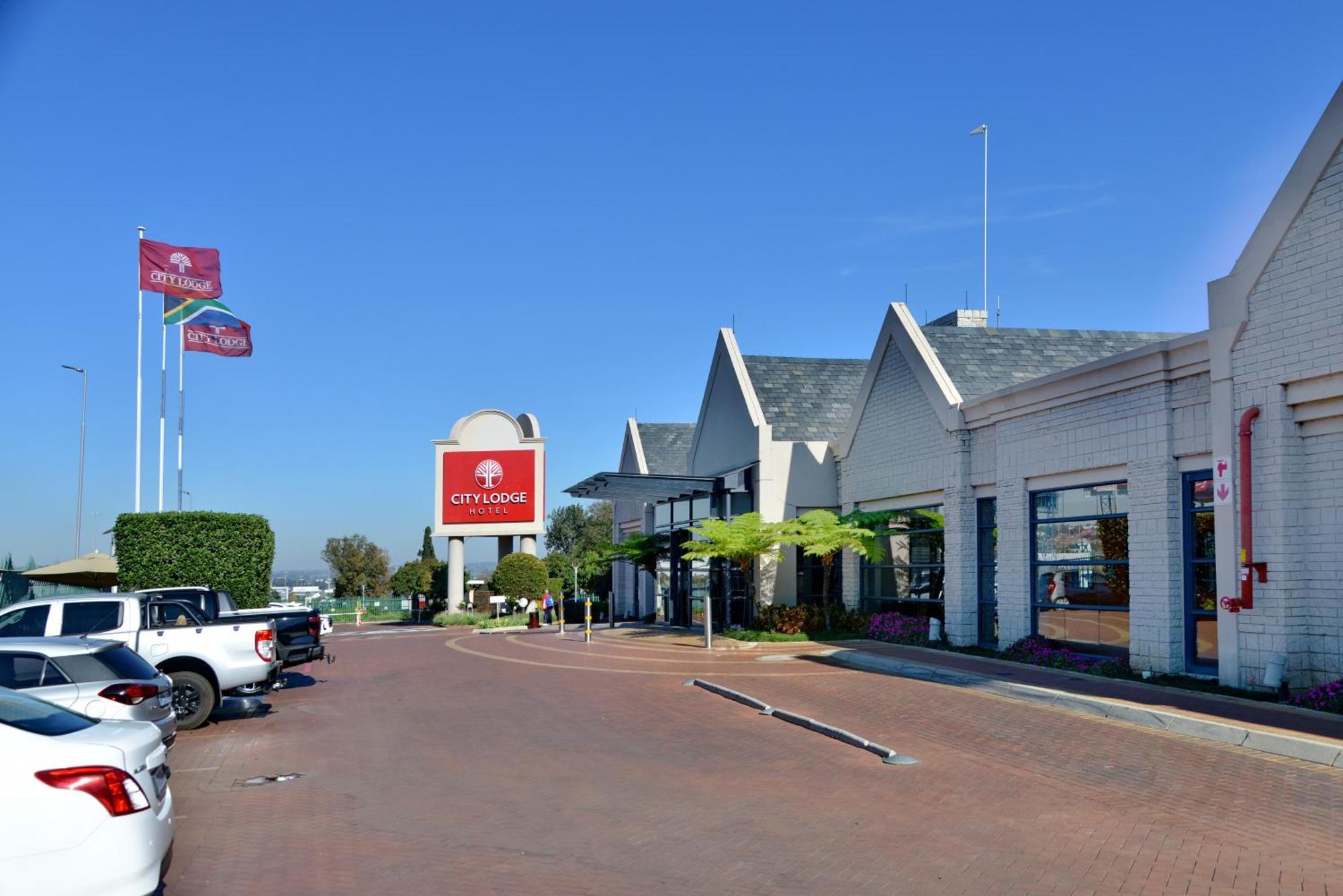 City Lodge Hotel Johannesburg Airport, Barbara Road Kempton Park Exterior foto
